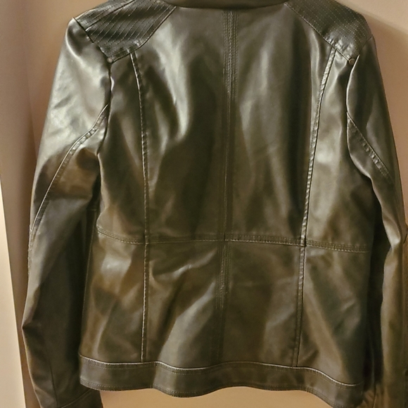 Womens jacket - Picture 2 of 3